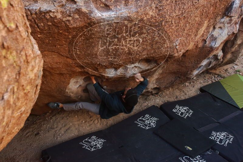 Bouldering in Hueco Tanks on 12/19/2019 with Blue Lizard Climbing and Yoga

Filename: SRM_20191219_1109380.jpg
Aperture: f/5.6
Shutter Speed: 1/250
Body: Canon EOS-1D Mark II
Lens: Canon EF 16-35mm f/2.8 L