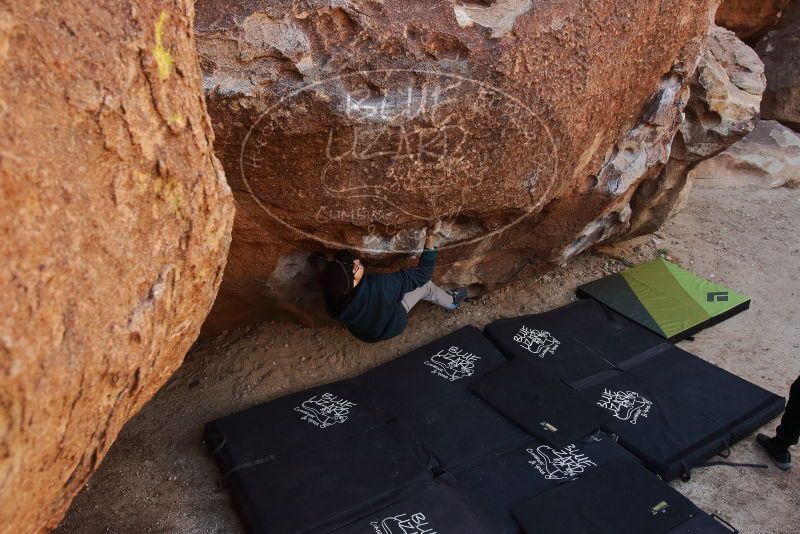 Bouldering in Hueco Tanks on 12/19/2019 with Blue Lizard Climbing and Yoga

Filename: SRM_20191219_1109560.jpg
Aperture: f/5.6
Shutter Speed: 1/250
Body: Canon EOS-1D Mark II
Lens: Canon EF 16-35mm f/2.8 L