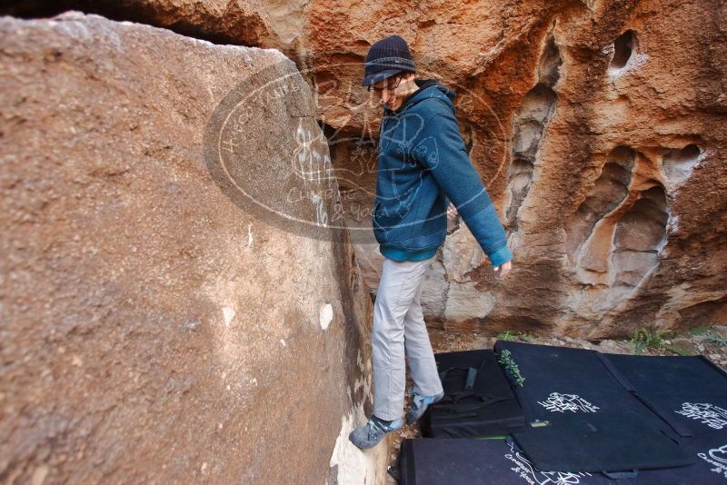 Bouldering in Hueco Tanks on 12/19/2019 with Blue Lizard Climbing and Yoga

Filename: SRM_20191219_1159551.jpg
Aperture: f/3.5
Shutter Speed: 1/200
Body: Canon EOS-1D Mark II
Lens: Canon EF 16-35mm f/2.8 L