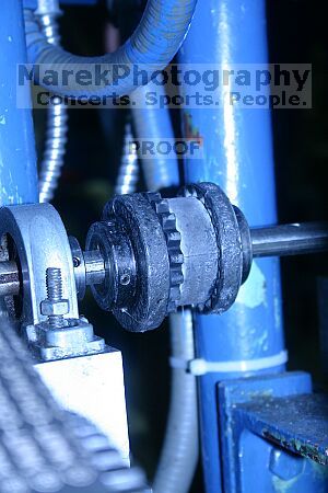 

Filename: img_2622_std.jpg
Aperture: f/5.6
Shutter Speed: 1/125
Body: Canon EOS DIGITAL REBEL
Lens: Canon EF-S 18-55mm f/3.5-5.6