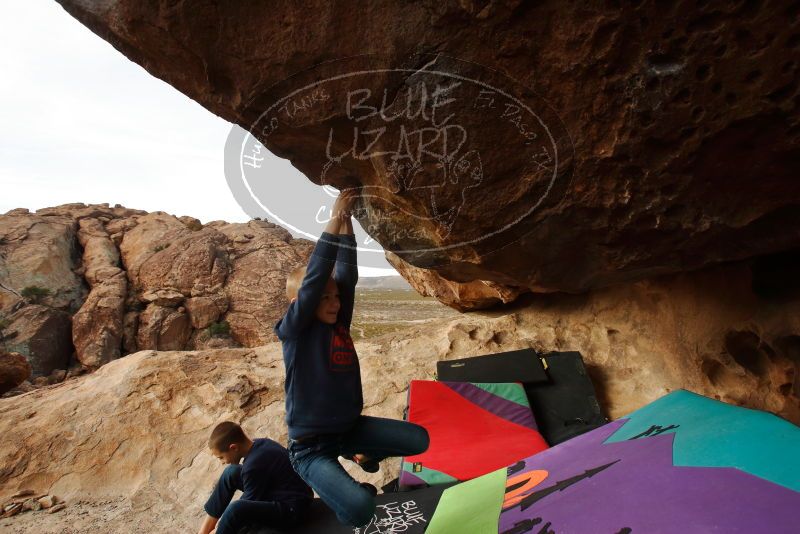 Bouldering in Hueco Tanks on 12/23/2019 with Blue Lizard Climbing and Yoga

Filename: SRM_20191223_1116150.jpg
Aperture: f/5.6
Shutter Speed: 1/400
Body: Canon EOS-1D Mark II
Lens: Canon EF 16-35mm f/2.8 L