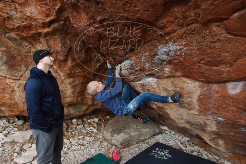 Bouldering in Hueco Tanks on 12/23/2019 with Blue Lizard Climbing and Yoga

Filename: SRM_20191223_1732550.jpg
Aperture: f/4.0
Shutter Speed: 1/250
Body: Canon EOS-1D Mark II
Lens: Canon EF 16-35mm f/2.8 L