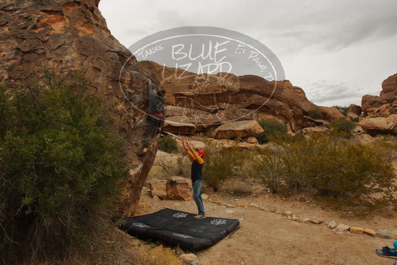 Bouldering in Hueco Tanks on 12/24/2019 with Blue Lizard Climbing and Yoga

Filename: SRM_20191224_1112510.jpg
Aperture: f/9.0
Shutter Speed: 1/320
Body: Canon EOS-1D Mark II
Lens: Canon EF 16-35mm f/2.8 L