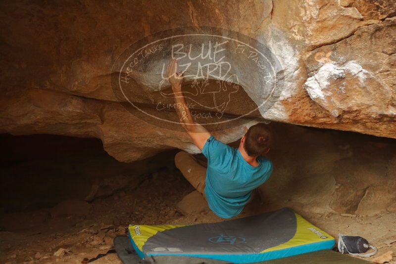 Bouldering in Hueco Tanks on 12/24/2019 with Blue Lizard Climbing and Yoga

Filename: SRM_20191224_1438580.jpg
Aperture: f/2.5
Shutter Speed: 1/200
Body: Canon EOS-1D Mark II
Lens: Canon EF 50mm f/1.8 II