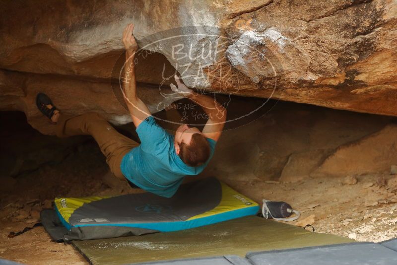 Bouldering in Hueco Tanks on 12/24/2019 with Blue Lizard Climbing and Yoga

Filename: SRM_20191224_1439070.jpg
Aperture: f/2.8
Shutter Speed: 1/200
Body: Canon EOS-1D Mark II
Lens: Canon EF 50mm f/1.8 II