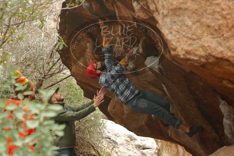 Bouldering in Hueco Tanks on 12/24/2019 with Blue Lizard Climbing and Yoga

Filename: SRM_20191224_1444011.jpg
Aperture: f/4.5
Shutter Speed: 1/250
Body: Canon EOS-1D Mark II
Lens: Canon EF 50mm f/1.8 II
