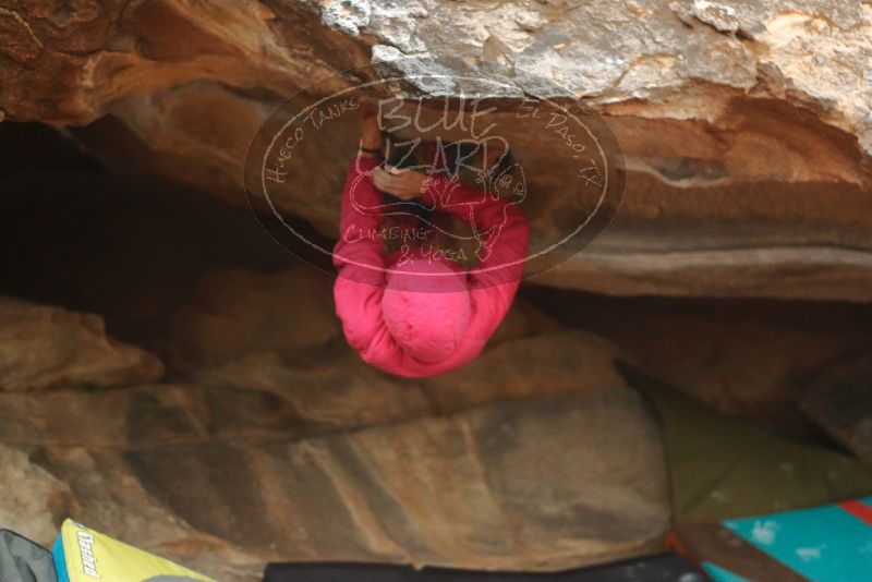 Bouldering in Hueco Tanks on 12/24/2019 with Blue Lizard Climbing and Yoga

Filename: SRM_20191224_1639360.jpg
Aperture: f/2.8
Shutter Speed: 1/250
Body: Canon EOS-1D Mark II
Lens: Canon EF 50mm f/1.8 II