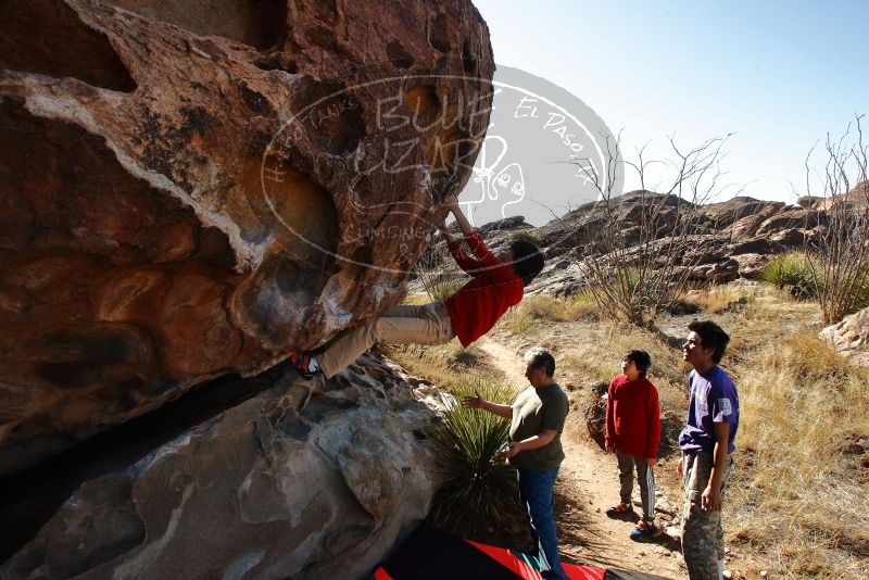 Bouldering in Hueco Tanks on 12/26/2019 with Blue Lizard Climbing and Yoga

Filename: SRM_20191226_1132280.jpg
Aperture: f/9.0
Shutter Speed: 1/500
Body: Canon EOS-1D Mark II
Lens: Canon EF 16-35mm f/2.8 L