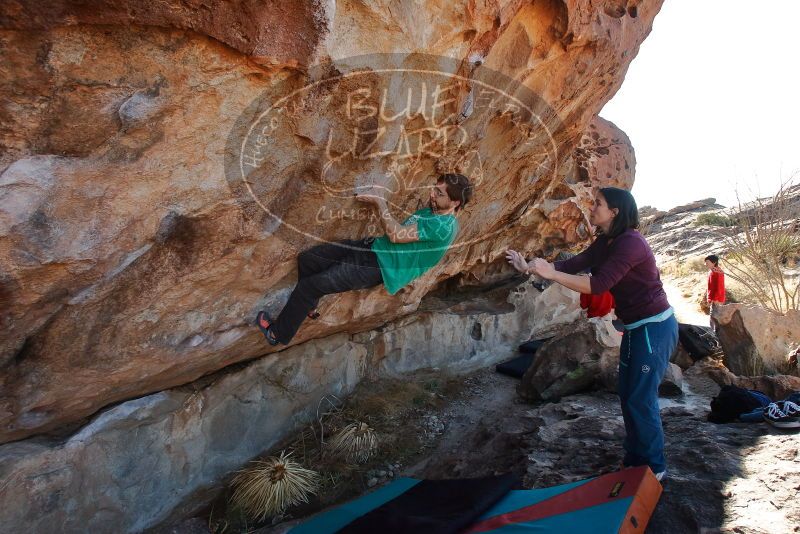 Bouldering in Hueco Tanks on 12/26/2019 with Blue Lizard Climbing and Yoga

Filename: SRM_20191226_1145400.jpg
Aperture: f/7.1
Shutter Speed: 1/320
Body: Canon EOS-1D Mark II
Lens: Canon EF 16-35mm f/2.8 L