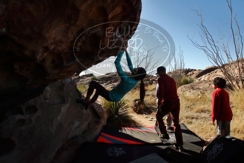Bouldering in Hueco Tanks on 12/26/2019 with Blue Lizard Climbing and Yoga

Filename: SRM_20191226_1150180.jpg
Aperture: f/14.0
Shutter Speed: 1/320
Body: Canon EOS-1D Mark II
Lens: Canon EF 16-35mm f/2.8 L