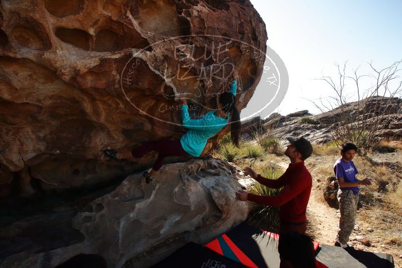 Bouldering in Hueco Tanks on 12/26/2019 with Blue Lizard Climbing and Yoga

Filename: SRM_20191226_1150230.jpg
Aperture: f/11.0
Shutter Speed: 1/320
Body: Canon EOS-1D Mark II
Lens: Canon EF 16-35mm f/2.8 L