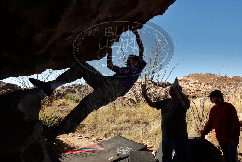 Bouldering in Hueco Tanks on 12/26/2019 with Blue Lizard Climbing and Yoga

Filename: SRM_20191226_1159360.jpg
Aperture: f/11.0
Shutter Speed: 1/320
Body: Canon EOS-1D Mark II
Lens: Canon EF 16-35mm f/2.8 L
