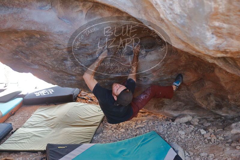 Bouldering in Hueco Tanks on 12/26/2019 with Blue Lizard Climbing and Yoga

Filename: SRM_20191226_1410190.jpg
Aperture: f/2.8
Shutter Speed: 1/250
Body: Canon EOS-1D Mark II
Lens: Canon EF 50mm f/1.8 II