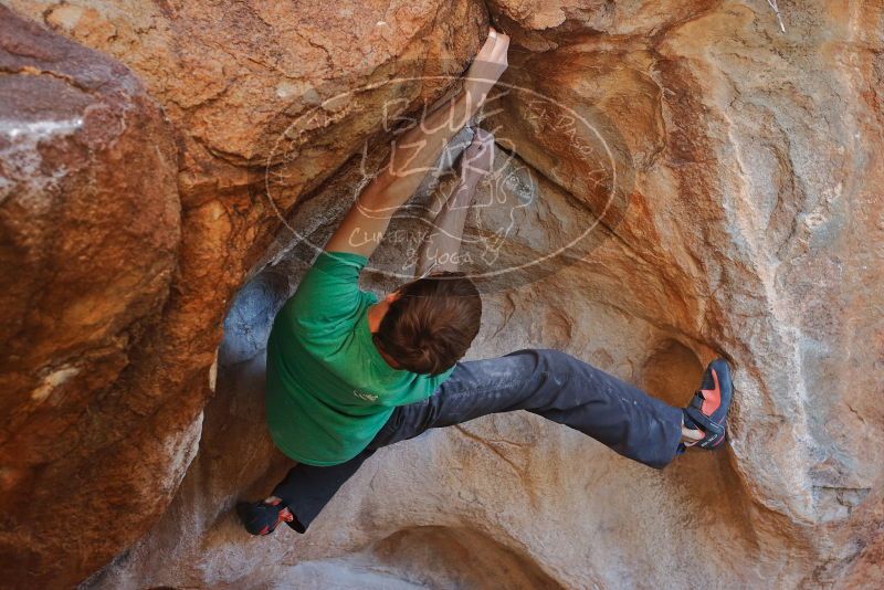 Bouldering in Hueco Tanks on 12/26/2019 with Blue Lizard Climbing and Yoga

Filename: SRM_20191226_1424150.jpg
Aperture: f/3.5
Shutter Speed: 1/250
Body: Canon EOS-1D Mark II
Lens: Canon EF 50mm f/1.8 II