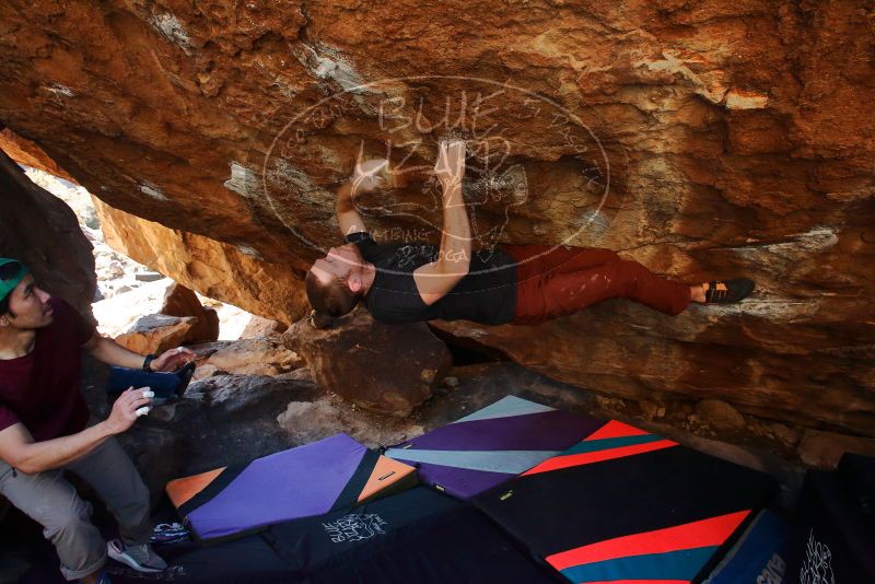 Bouldering in Hueco Tanks on 12/26/2019 with Blue Lizard Climbing and Yoga

Filename: SRM_20191226_1600230.jpg
Aperture: f/5.6
Shutter Speed: 1/250
Body: Canon EOS-1D Mark II
Lens: Canon EF 16-35mm f/2.8 L