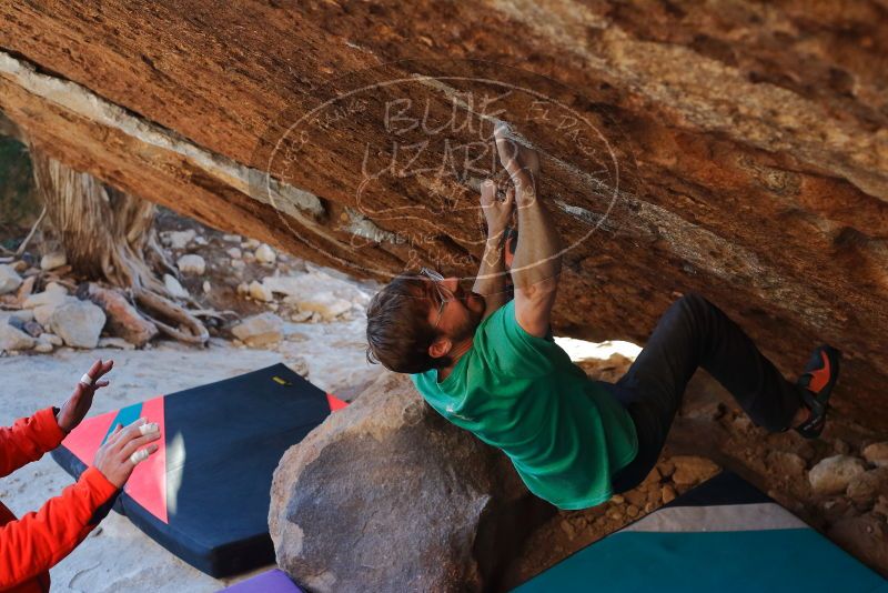 Bouldering in Hueco Tanks on 12/26/2019 with Blue Lizard Climbing and Yoga

Filename: SRM_20191226_1725300.jpg
Aperture: f/4.5
Shutter Speed: 1/320
Body: Canon EOS-1D Mark II
Lens: Canon EF 50mm f/1.8 II