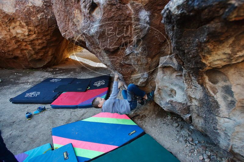 Bouldering in Hueco Tanks on 12/27/2019 with Blue Lizard Climbing and Yoga

Filename: SRM_20191227_1017060.jpg
Aperture: f/4.0
Shutter Speed: 1/250
Body: Canon EOS-1D Mark II
Lens: Canon EF 16-35mm f/2.8 L