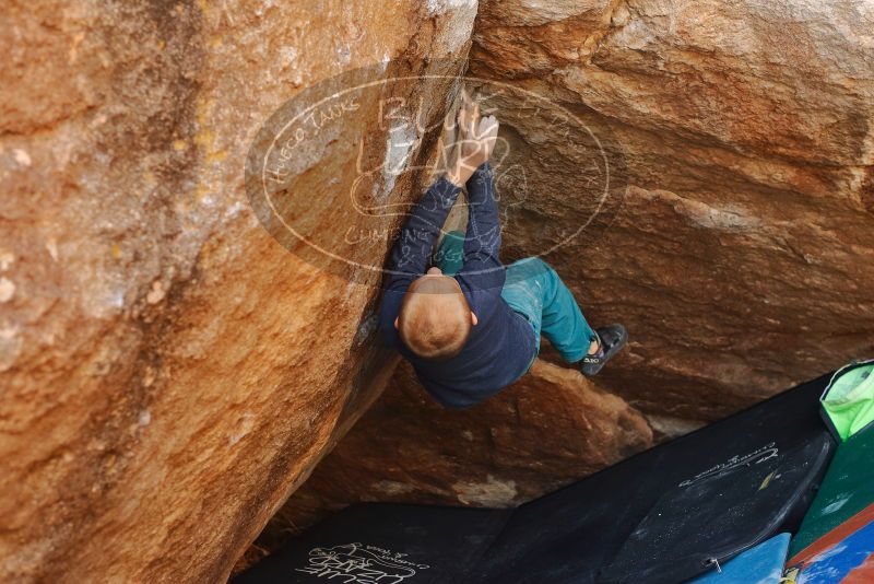 Bouldering in Hueco Tanks on 12/27/2019 with Blue Lizard Climbing and Yoga

Filename: SRM_20191227_1309400.jpg
Aperture: f/3.5
Shutter Speed: 1/320
Body: Canon EOS-1D Mark II
Lens: Canon EF 50mm f/1.8 II