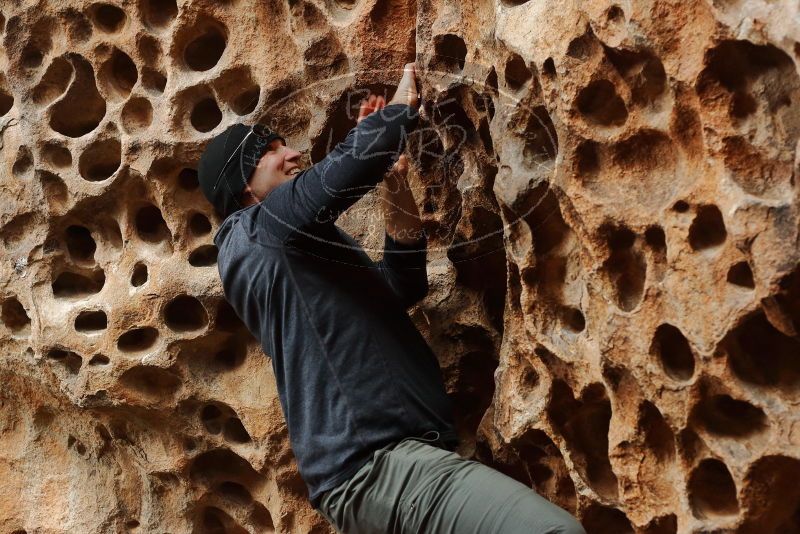 Bouldering in Hueco Tanks on 12/27/2019 with Blue Lizard Climbing and Yoga

Filename: SRM_20191227_1611590.jpg
Aperture: f/4.0
Shutter Speed: 1/125
Body: Canon EOS-1D Mark II
Lens: Canon EF 50mm f/1.8 II