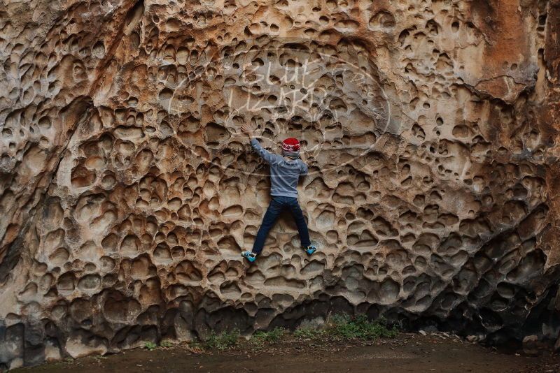 Bouldering in Hueco Tanks on 12/27/2019 with Blue Lizard Climbing and Yoga

Filename: SRM_20191227_1619050.jpg
Aperture: f/3.5
Shutter Speed: 1/160
Body: Canon EOS-1D Mark II
Lens: Canon EF 50mm f/1.8 II