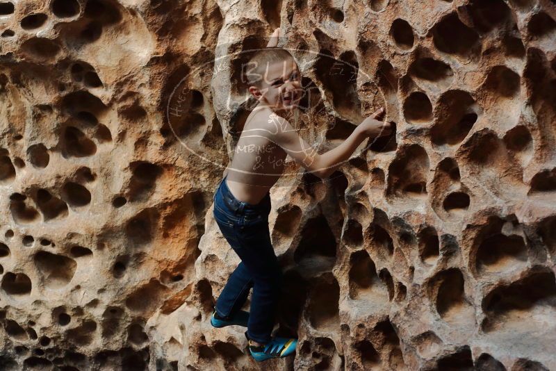Bouldering in Hueco Tanks on 12/27/2019 with Blue Lizard Climbing and Yoga

Filename: SRM_20191227_1626170.jpg
Aperture: f/3.5
Shutter Speed: 1/125
Body: Canon EOS-1D Mark II
Lens: Canon EF 50mm f/1.8 II
