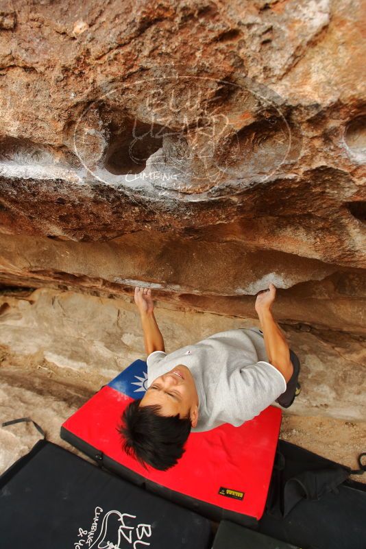Bouldering in Hueco Tanks on 12/28/2019 with Blue Lizard Climbing and Yoga

Filename: SRM_20191228_1115210.jpg
Aperture: f/5.0
Shutter Speed: 1/400
Body: Canon EOS-1D Mark II
Lens: Canon EF 16-35mm f/2.8 L