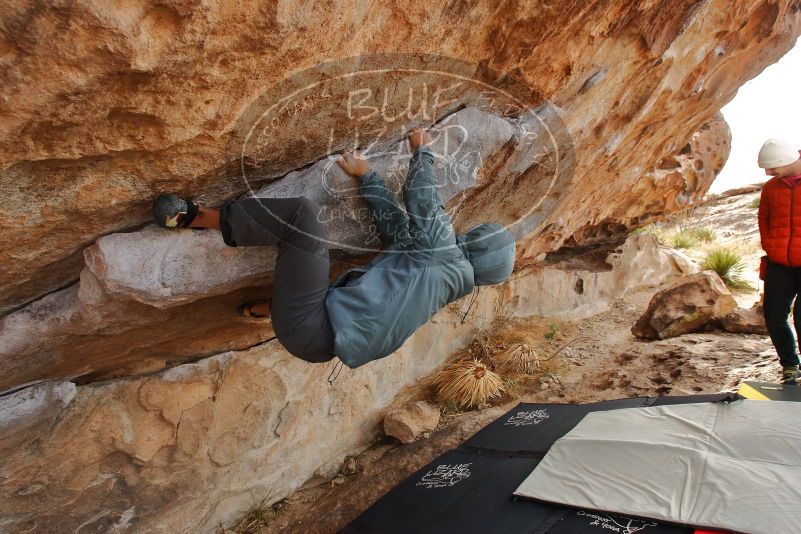 Bouldering in Hueco Tanks on 12/28/2019 with Blue Lizard Climbing and Yoga

Filename: SRM_20191228_1234120.jpg
Aperture: f/7.1
Shutter Speed: 1/250
Body: Canon EOS-1D Mark II
Lens: Canon EF 16-35mm f/2.8 L