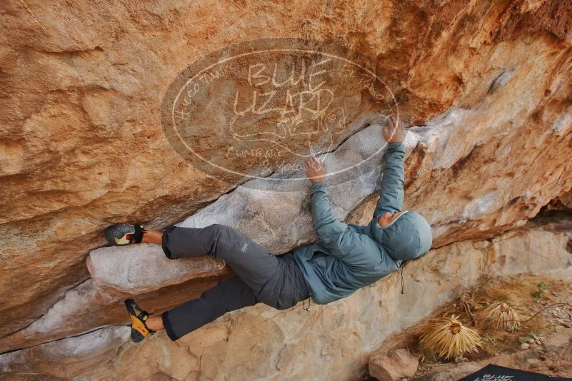 Bouldering in Hueco Tanks on 12/28/2019 with Blue Lizard Climbing and Yoga

Filename: SRM_20191228_1234160.jpg
Aperture: f/6.3
Shutter Speed: 1/250
Body: Canon EOS-1D Mark II
Lens: Canon EF 16-35mm f/2.8 L