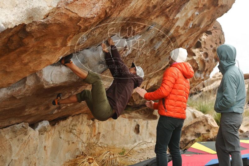 Bouldering in Hueco Tanks on 12/28/2019 with Blue Lizard Climbing and Yoga

Filename: SRM_20191228_1255260.jpg
Aperture: f/3.5
Shutter Speed: 1/400
Body: Canon EOS-1D Mark II
Lens: Canon EF 50mm f/1.8 II