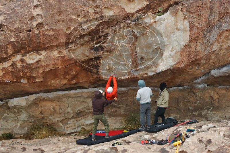 Bouldering in Hueco Tanks on 12/28/2019 with Blue Lizard Climbing and Yoga

Filename: SRM_20191228_1312340.jpg
Aperture: f/5.0
Shutter Speed: 1/400
Body: Canon EOS-1D Mark II
Lens: Canon EF 50mm f/1.8 II