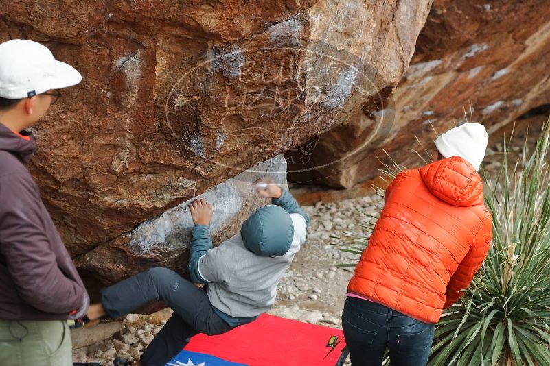 Bouldering in Hueco Tanks on 12/28/2019 with Blue Lizard Climbing and Yoga

Filename: SRM_20191228_1459280.jpg
Aperture: f/4.0
Shutter Speed: 1/250
Body: Canon EOS-1D Mark II
Lens: Canon EF 50mm f/1.8 II