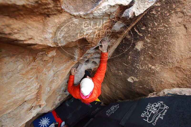 Bouldering in Hueco Tanks on 12/28/2019 with Blue Lizard Climbing and Yoga

Filename: SRM_20191228_1624020.jpg
Aperture: f/4.5
Shutter Speed: 1/250
Body: Canon EOS-1D Mark II
Lens: Canon EF 16-35mm f/2.8 L
