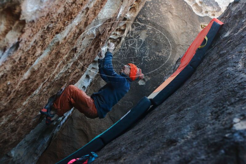 Bouldering in Hueco Tanks on 12/29/2019 with Blue Lizard Climbing and Yoga

Filename: SRM_20191229_1110060.jpg
Aperture: f/3.5
Shutter Speed: 1/250
Body: Canon EOS-1D Mark II
Lens: Canon EF 50mm f/1.8 II