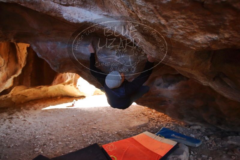 Bouldering in Hueco Tanks on 12/29/2019 with Blue Lizard Climbing and Yoga

Filename: SRM_20191229_1437430.jpg
Aperture: f/4.0
Shutter Speed: 1/250
Body: Canon EOS-1D Mark II
Lens: Canon EF 16-35mm f/2.8 L