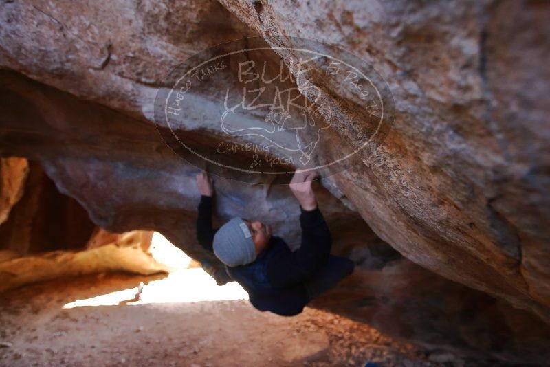 Bouldering in Hueco Tanks on 12/29/2019 with Blue Lizard Climbing and Yoga

Filename: SRM_20191229_1441321.jpg
Aperture: f/4.0
Shutter Speed: 1/250
Body: Canon EOS-1D Mark II
Lens: Canon EF 16-35mm f/2.8 L