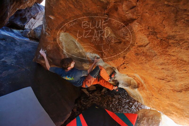 Bouldering in Hueco Tanks on 12/29/2019 with Blue Lizard Climbing and Yoga

Filename: SRM_20191229_1712030.jpg
Aperture: f/4.0
Shutter Speed: 1/160
Body: Canon EOS-1D Mark II
Lens: Canon EF 16-35mm f/2.8 L