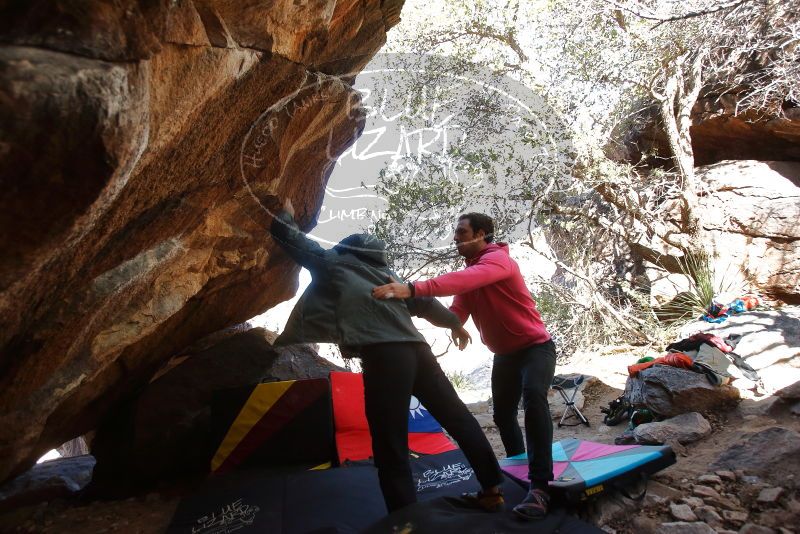 Bouldering in Hueco Tanks on 12/30/2019 with Blue Lizard Climbing and Yoga

Filename: SRM_20191230_1328441.jpg
Aperture: f/4.0
Shutter Speed: 1/250
Body: Canon EOS-1D Mark II
Lens: Canon EF 16-35mm f/2.8 L