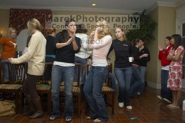 Alpha Delta Pi Christmas party, Sunday, December 10, 2006.

Filename: SRM_20061210_1807409.jpg
Aperture: f/6.3
Shutter Speed: 1/250
Body: Canon EOS 20D
Lens: Canon EF-S 18-55mm f/3.5-5.6