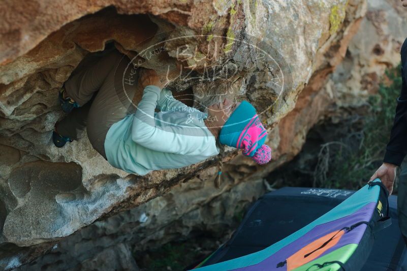Bouldering in Hueco Tanks on 01/01/2020 with Blue Lizard Climbing and Yoga

Filename: SRM_20200101_1629200.jpg
Aperture: f/3.2
Shutter Speed: 1/320
Body: Canon EOS-1D Mark II
Lens: Canon EF 50mm f/1.8 II