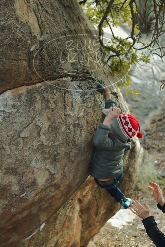 Bouldering in Hueco Tanks on 01/01/2020 with Blue Lizard Climbing and Yoga

Filename: SRM_20200101_1751170.jpg
Aperture: f/3.2
Shutter Speed: 1/200
Body: Canon EOS-1D Mark II
Lens: Canon EF 50mm f/1.8 II