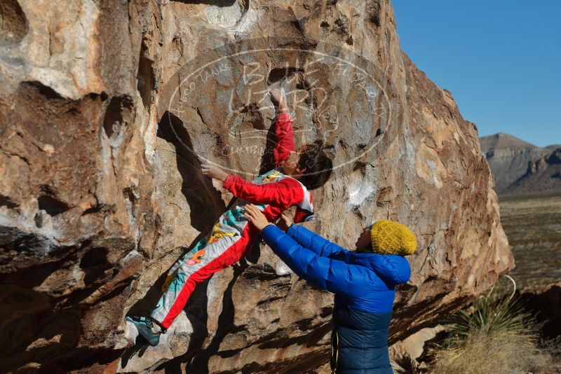 Bouldering in Hueco Tanks on 01/03/2020 with Blue Lizard Climbing and Yoga

Filename: SRM_20200103_1056350.jpg
Aperture: f/6.3
Shutter Speed: 1/400
Body: Canon EOS-1D Mark II
Lens: Canon EF 50mm f/1.8 II