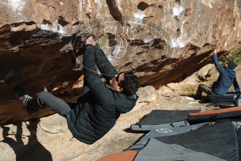 Bouldering in Hueco Tanks on 01/03/2020 with Blue Lizard Climbing and Yoga

Filename: SRM_20200103_1116500.jpg
Aperture: f/5.0
Shutter Speed: 1/400
Body: Canon EOS-1D Mark II
Lens: Canon EF 50mm f/1.8 II
