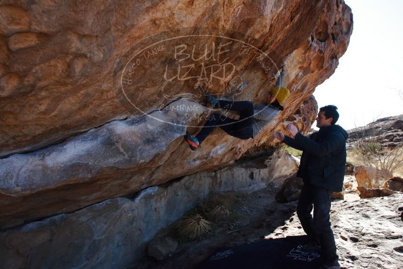Bouldering in Hueco Tanks on 01/03/2020 with Blue Lizard Climbing and Yoga

Filename: SRM_20200103_1304210.jpg
Aperture: f/8.0
Shutter Speed: 1/320
Body: Canon EOS-1D Mark II
Lens: Canon EF 16-35mm f/2.8 L