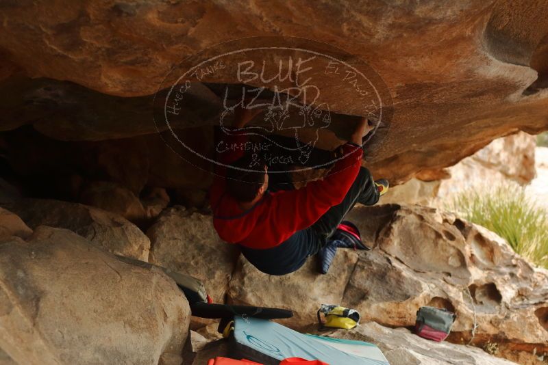 Bouldering in Hueco Tanks on 01/02/2020 with Blue Lizard Climbing and Yoga

Filename: SRM_20200102_1122360.jpg
Aperture: f/3.2
Shutter Speed: 1/250
Body: Canon EOS-1D Mark II
Lens: Canon EF 50mm f/1.8 II