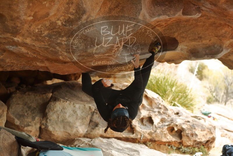 Bouldering in Hueco Tanks on 01/02/2020 with Blue Lizard Climbing and Yoga

Filename: SRM_20200102_1151000.jpg
Aperture: f/3.2
Shutter Speed: 1/250
Body: Canon EOS-1D Mark II
Lens: Canon EF 50mm f/1.8 II