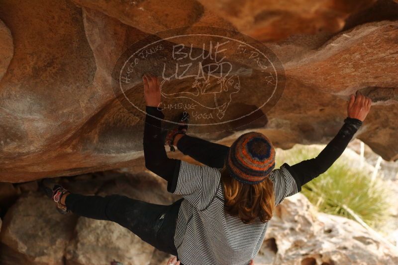 Bouldering in Hueco Tanks on 01/02/2020 with Blue Lizard Climbing and Yoga

Filename: SRM_20200102_1157230.jpg
Aperture: f/3.2
Shutter Speed: 1/250
Body: Canon EOS-1D Mark II
Lens: Canon EF 50mm f/1.8 II
