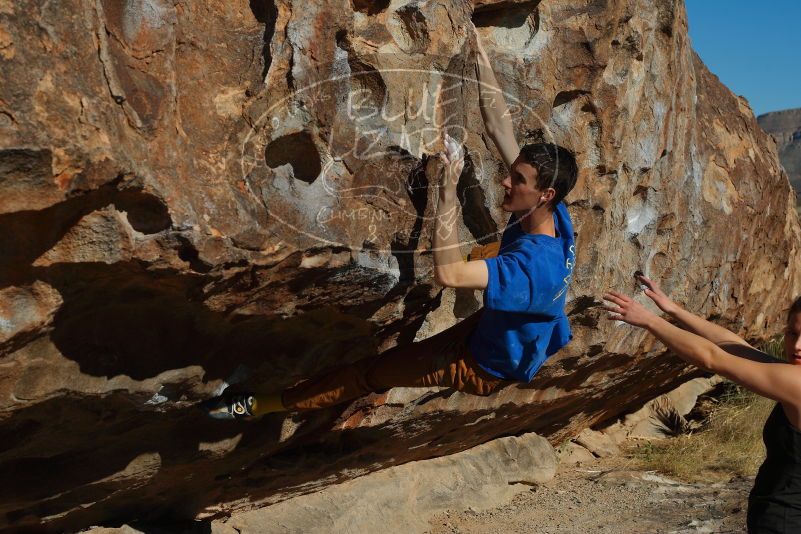 Bouldering in Hueco Tanks on 01/05/2020 with Blue Lizard Climbing and Yoga

Filename: SRM_20200105_1102000.jpg
Aperture: f/7.1
Shutter Speed: 1/400
Body: Canon EOS-1D Mark II
Lens: Canon EF 50mm f/1.8 II