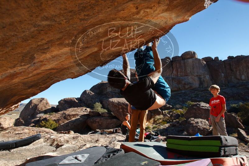 Bouldering in Hueco Tanks on 01/05/2020 with Blue Lizard Climbing and Yoga

Filename: SRM_20200105_1124010.jpg
Aperture: f/8.0
Shutter Speed: 1/320
Body: Canon EOS-1D Mark II
Lens: Canon EF 16-35mm f/2.8 L