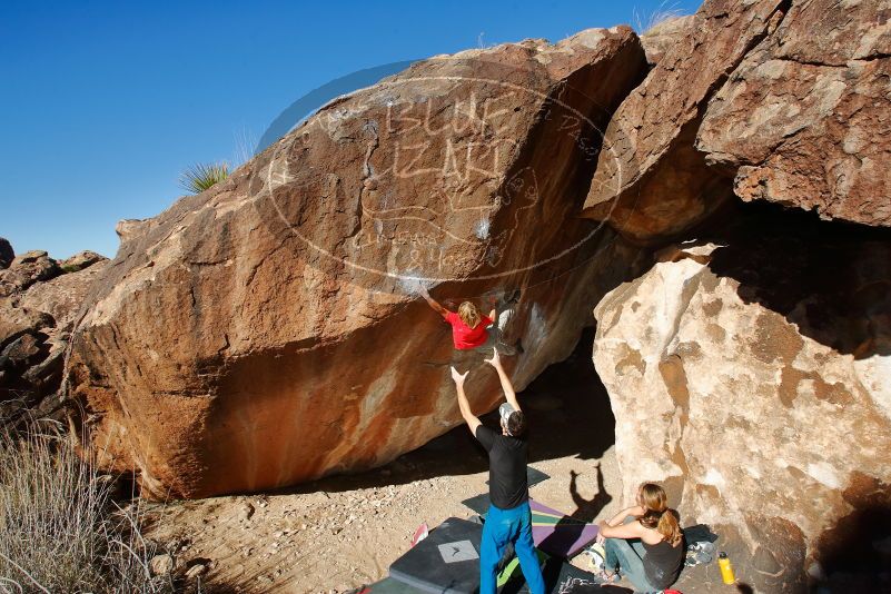 Bouldering in Hueco Tanks on 01/05/2020 with Blue Lizard Climbing and Yoga

Filename: SRM_20200105_1209360.jpg
Aperture: f/8.0
Shutter Speed: 1/250
Body: Canon EOS-1D Mark II
Lens: Canon EF 16-35mm f/2.8 L