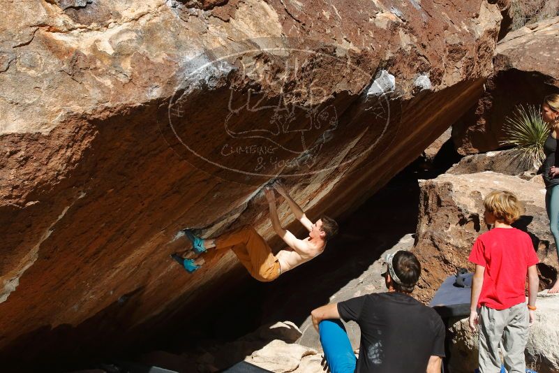 Bouldering in Hueco Tanks on 01/05/2020 with Blue Lizard Climbing and Yoga

Filename: SRM_20200105_1355270.jpg
Aperture: f/8.0
Shutter Speed: 1/250
Body: Canon EOS-1D Mark II
Lens: Canon EF 16-35mm f/2.8 L